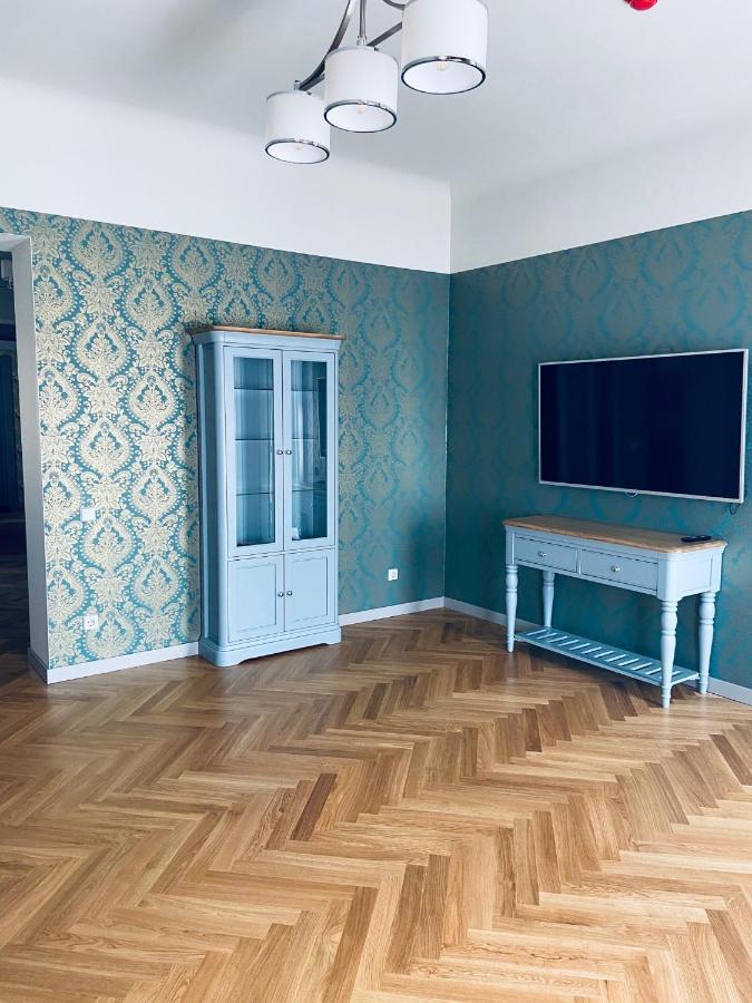 Roze Republikas Apartments Liepaja Exterior photo